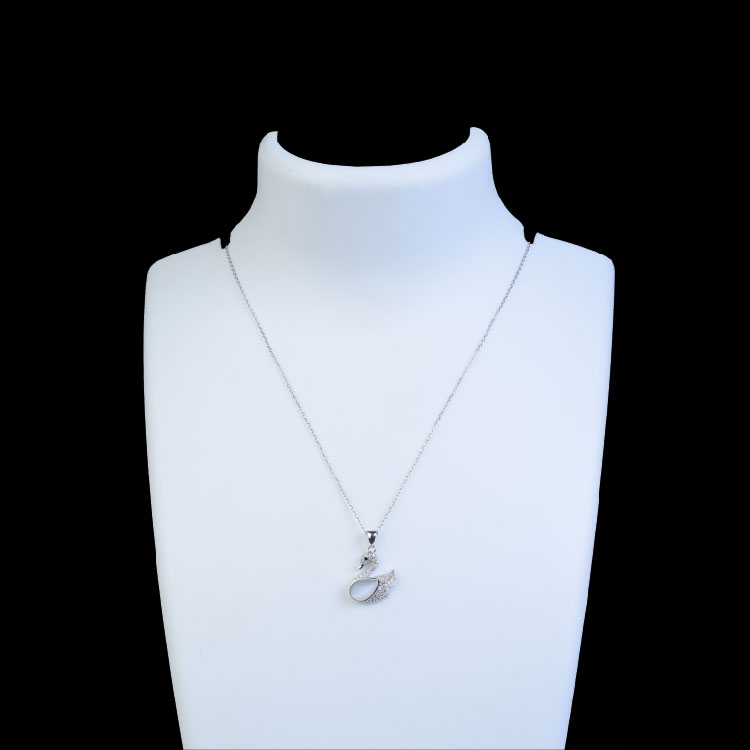 Diamond Plated Silver Swan Pendant - NP03