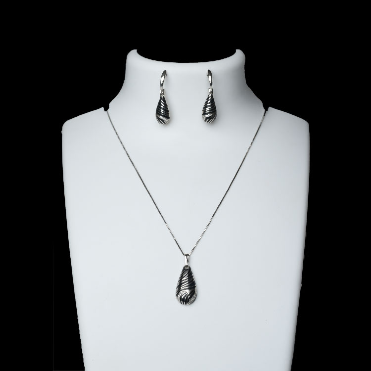 Teardrop Shape Black Strips Silver Pendant Set - PS11