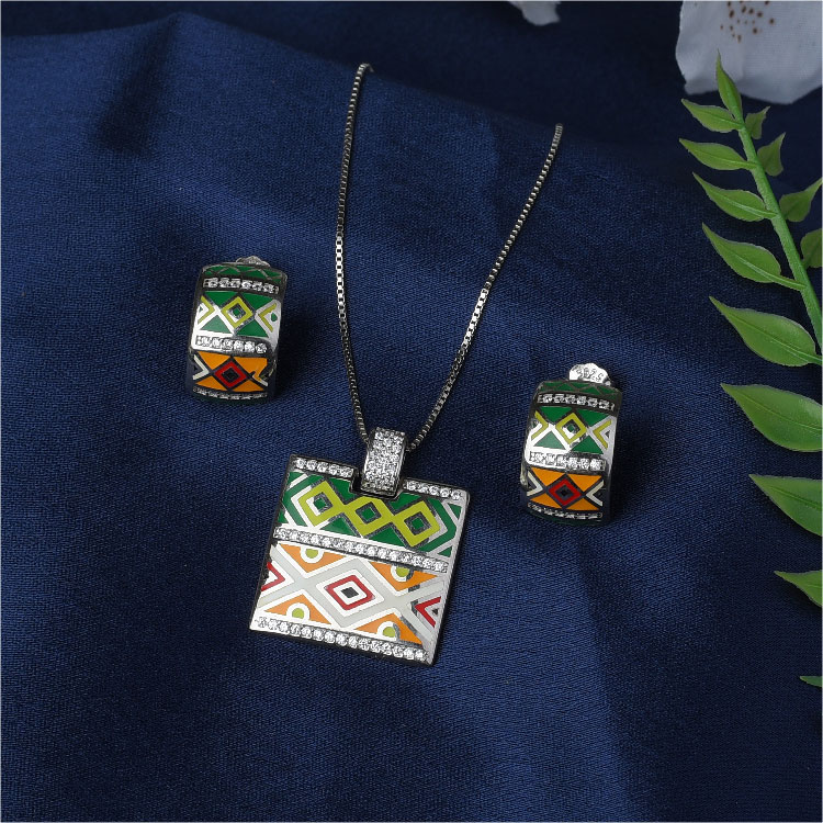 Trendy Ethnic Multicolor Pendant Set - PS03