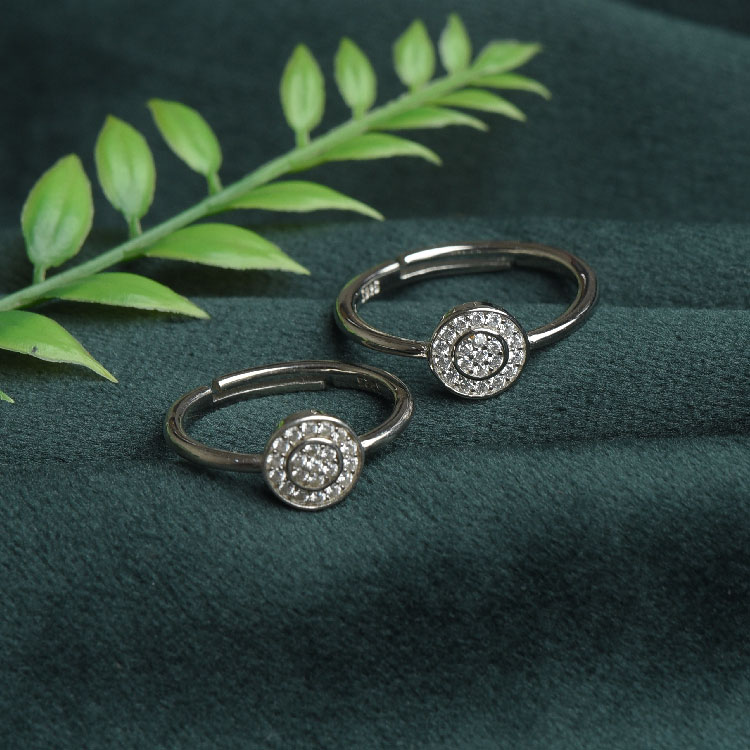 Silver Circular Diamonds pattern Adjustable Ring - RG28