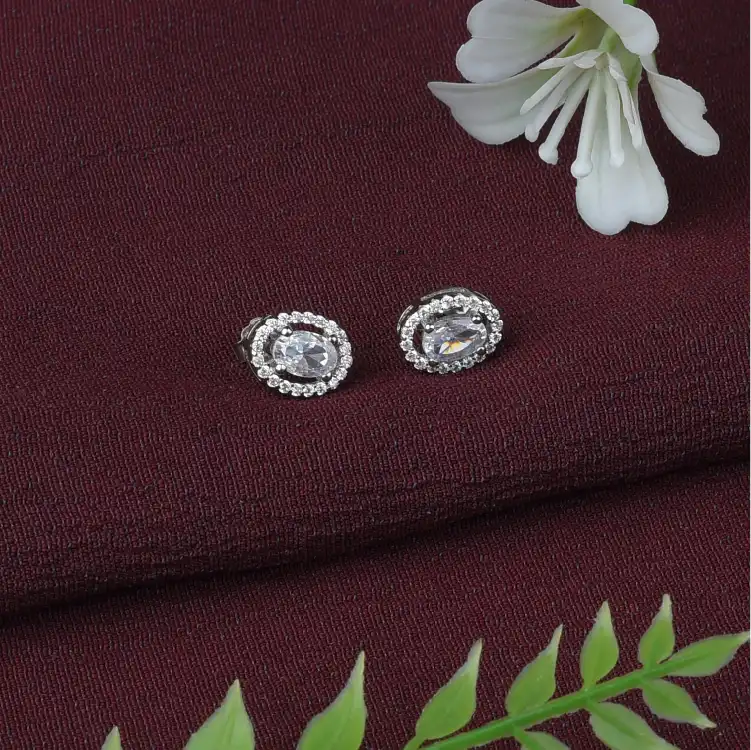 Silver Oval shape Bright Dimond Stud Earrings - ER12